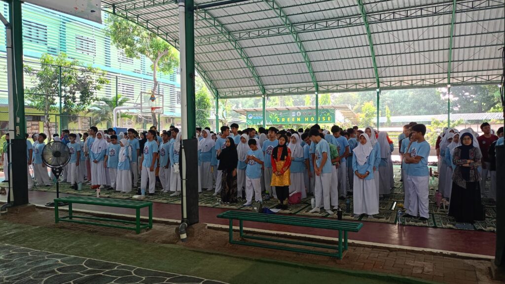Murid berkumpul memeriahkan ENGLISH FESTIVAL (EFEST) 2026