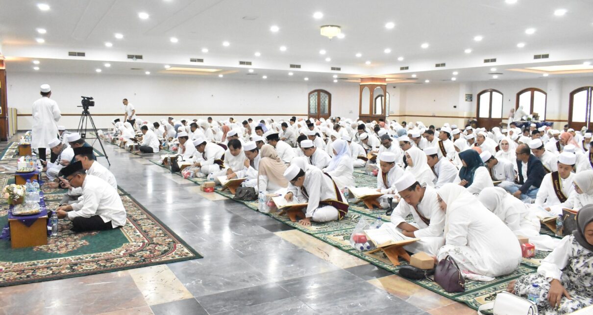 Pentingnya Pendidikan Adab Remaja di Era Digital