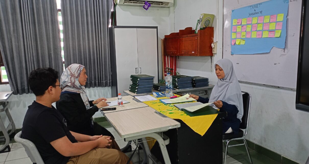 Pembagian Rapor SMPIA 22 Sentra Primer: Momen Apresiasi Hasil Belajar Murid
