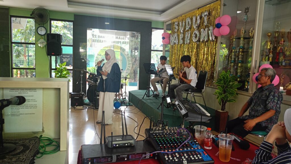 Pembagian Rapor SMPIA 22 Sentra Primer: Momen Apresiasi Hasil Belajar Murid