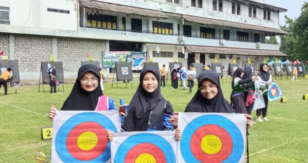 Prestasi SMPIA 22 Sentra Primer di Lomba Archery Nasional