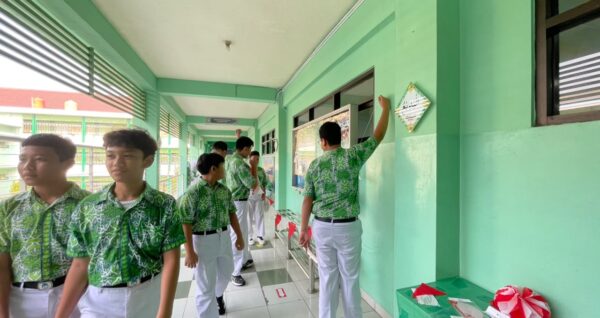 Anak SMP Mulai Ingin Mandiri, Bagaimana Cara Menanggapinya?