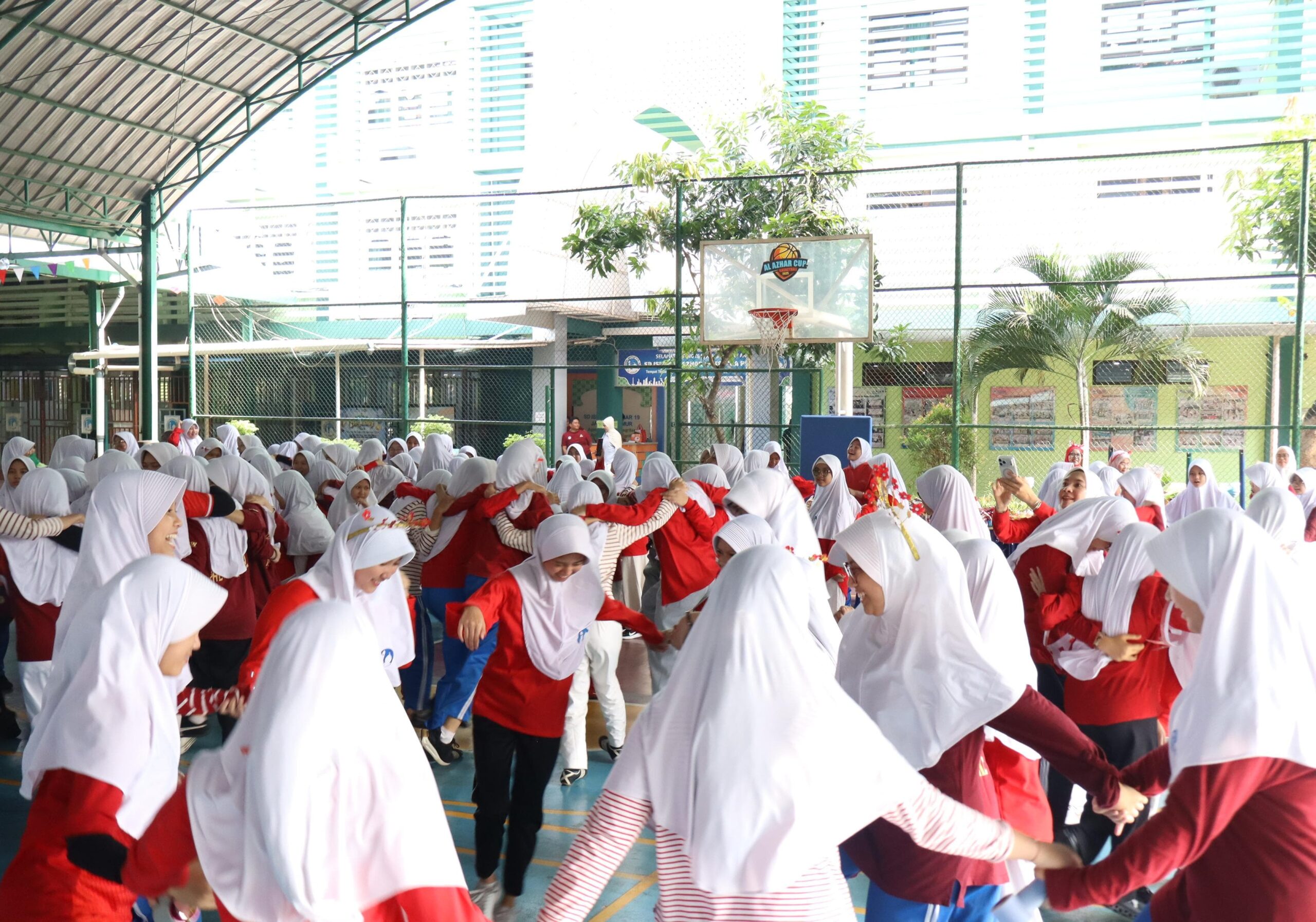 Penuh Keceriaan dan Semangat! Semarak HUT RI-81 SMPIA 22 Sentra Primer