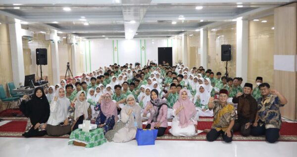 Seminar Kelas 9 SMPIA 22 Sentra Primer: Dampak Nyata Narkoba, Rokok, Vape, dan Miras