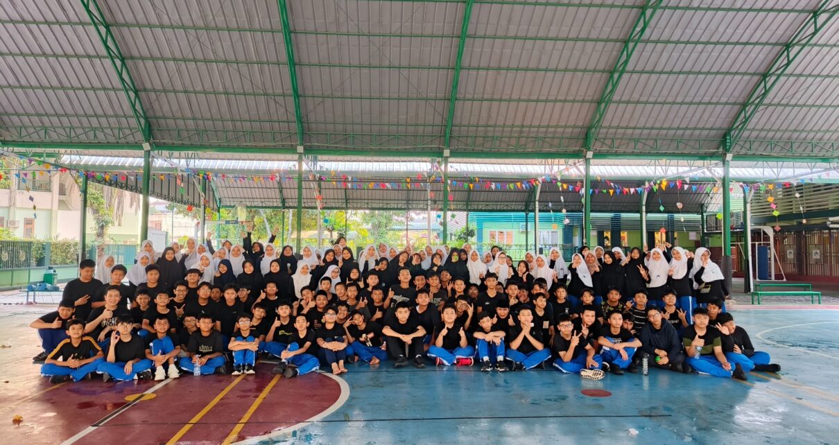 Memasuki Masa Remaja: Mengapa Anak SMP Perlu Belajar Mengenal Dirinya?