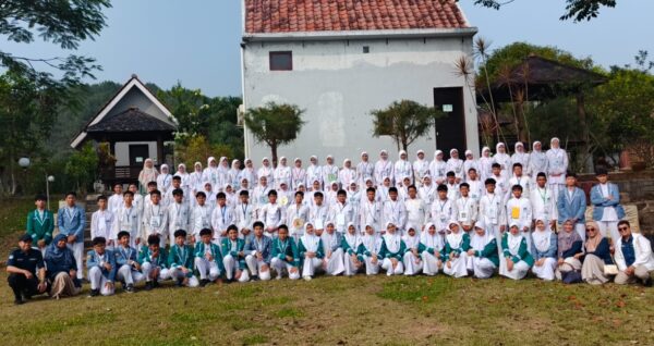 LDKM OSIS/MPK SMP Islam Al Azhar 22 Sentra Primer